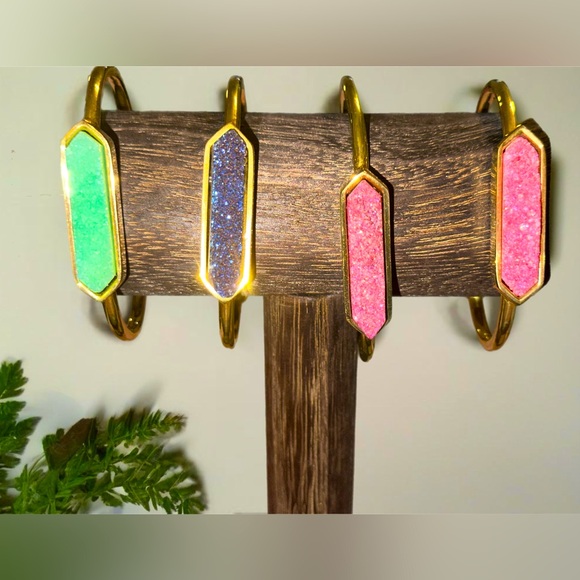 Kinsley Armelle Quartz Bracelets - set of 4 - Picture 10 of 11